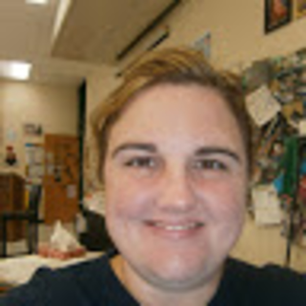 Meet your Posher, Crystal